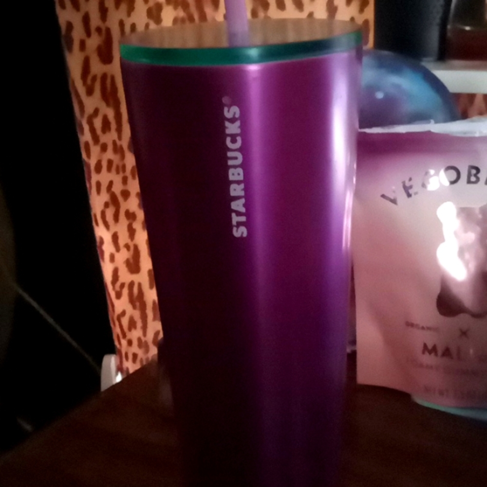STARBUCKS CUP